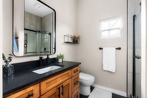 East Side Sanctuary Hot Tub  Sauna