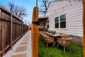 East Side Sanctuary Hot Tub  Sauna