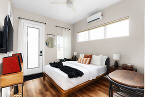 East Side Sanctuary Hot Tub  Sauna