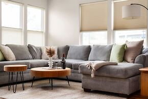 East Side Sanctuary Hot Tub  Sauna