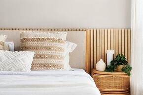 East Side Sanctuary Hot Tub  Sauna