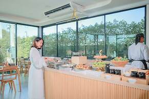 Anantara Pura Resort