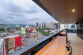 Kokotel Cebu Adira