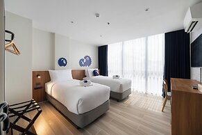 Kokotel Cebu Adira