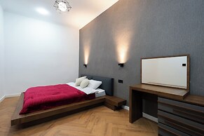 Chic & Modern 4BR Home in Old Tbilisi