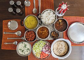 CosmicStays Elysium Farmhouse