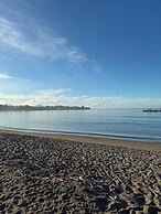 Isla Enriqueta - Private Beach Resort