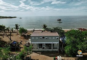 Isla Enriqueta - Private Beach Resort