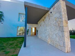 Mediterranean Villa Retreat in Llucmajor