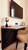 The MYDE Self Check-in Studios