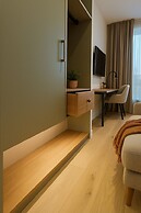 The MYDE Self Check-in Studios