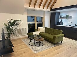 1 Bed-sleeps 3-patio-2 min to Beach