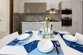 Bedda Luna Apartments