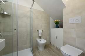 Bedda Luna Apartments