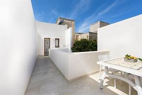 Bedda Luna Apartments