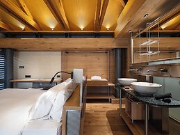 Elysia Boutique Hotel