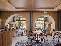 Elysia Boutique Hotel