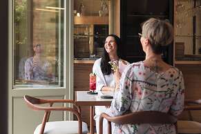 Elysia Boutique Hotel