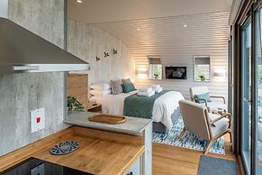 Stunning EcoRetreat Pods in Old Chalford