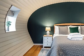 Stunning EcoRetreat Pods in Old Chalford