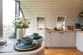 Stunning EcoRetreat Pods in Old Chalford