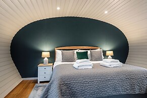 Stunning EcoRetreat Pods in Old Chalford