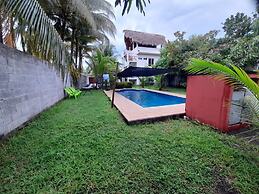 Birds House, Puerto San Jose