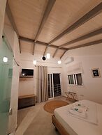 Luxury Apartments Kanali