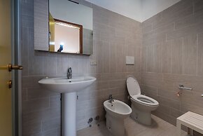 Oceanview Apartment With two Terraces