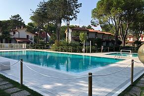 Charming Apartment With Garden and Pool