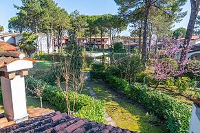 Charming Apartment With Garden and Pool