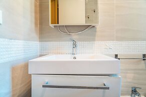 Charming Apartment With Garden and Pool