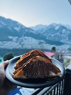 Aura by RA Manali - Mountain View