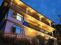 Aura by RA Manali - Mountain View