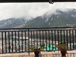 Aura by RA Manali - Mountain View