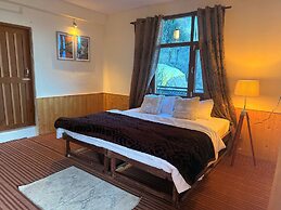 Aura by RA Manali - Mountain View