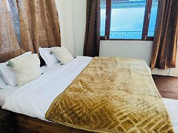 Aura by RA Manali - Mountain View