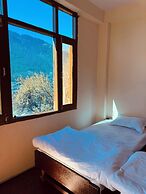 Aura by RA Manali - Mountain View