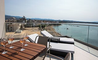 EdgeWater Beach Hotel