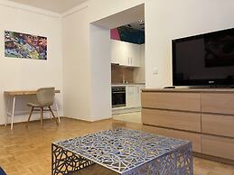Carillon by BestChoice  - Parking Option