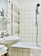 Carillon by BestChoice  - Parking Option