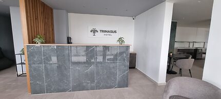 Trinasus Hotel