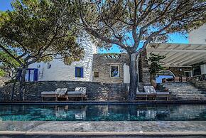 Zen Blue Suites Luxury and Nature in Kea