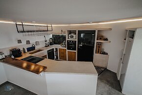 Zen Blue Suites Luxury and Nature in Kea