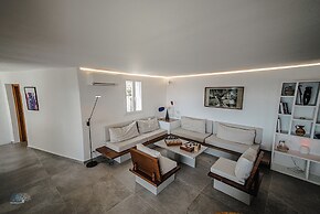 Zen Blue Suites Luxury and Nature in Kea