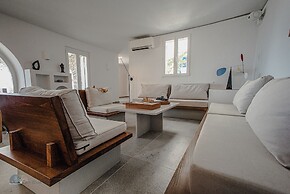 Zen Blue Suites Luxury and Nature in Kea