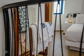 Zen Blue Suites Luxury and Nature in Kea