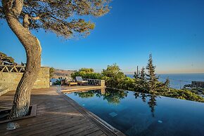 Zen Blue Suites Luxury and Nature in Kea