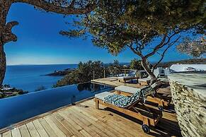 Zen Blue Suites Luxury and Nature in Kea