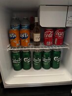 2 Guests - Free Parking - 6min to Derbion Centre